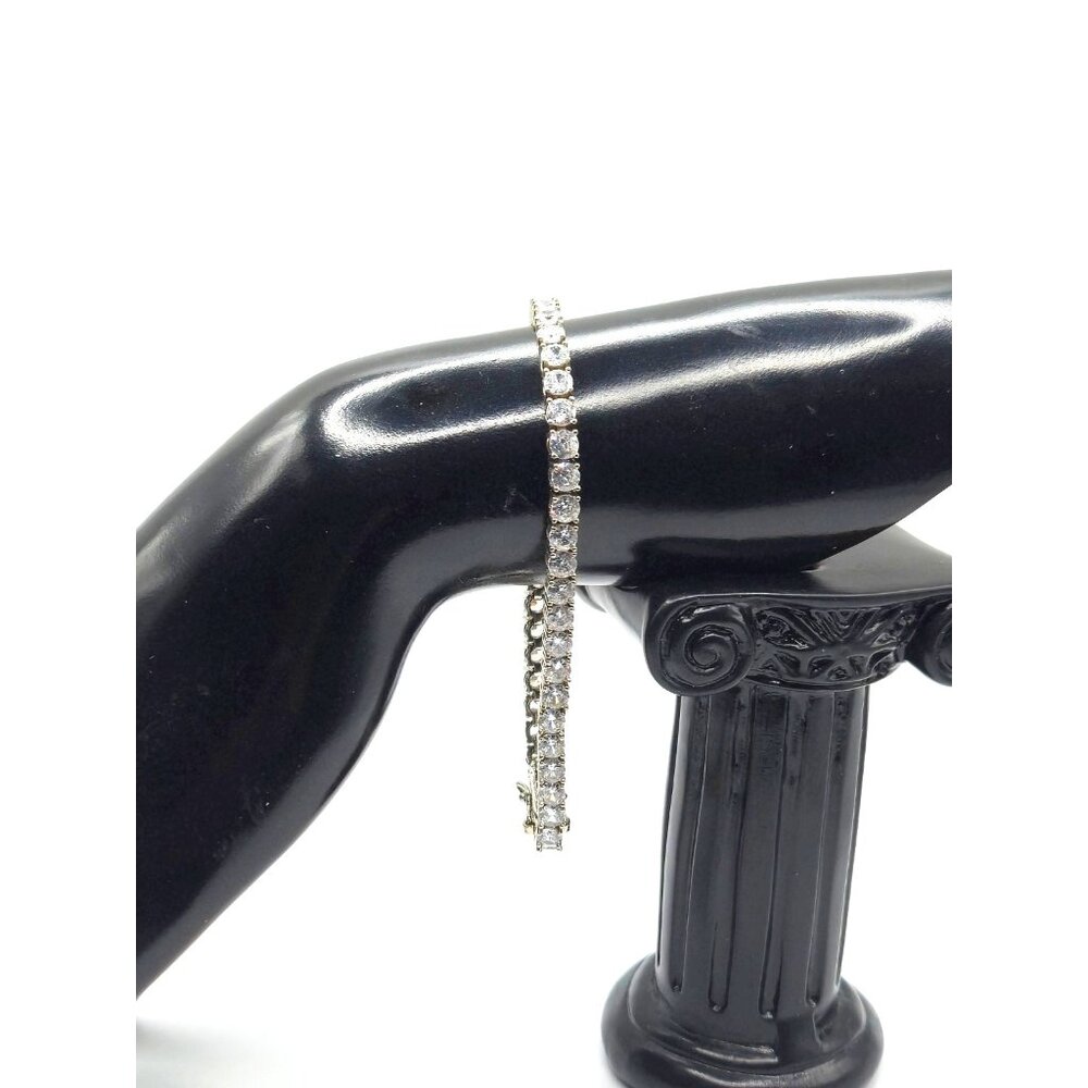 Neo Relique Tennis Bracelet Silver Tone Clear CZ Crystals Signed 8 inch